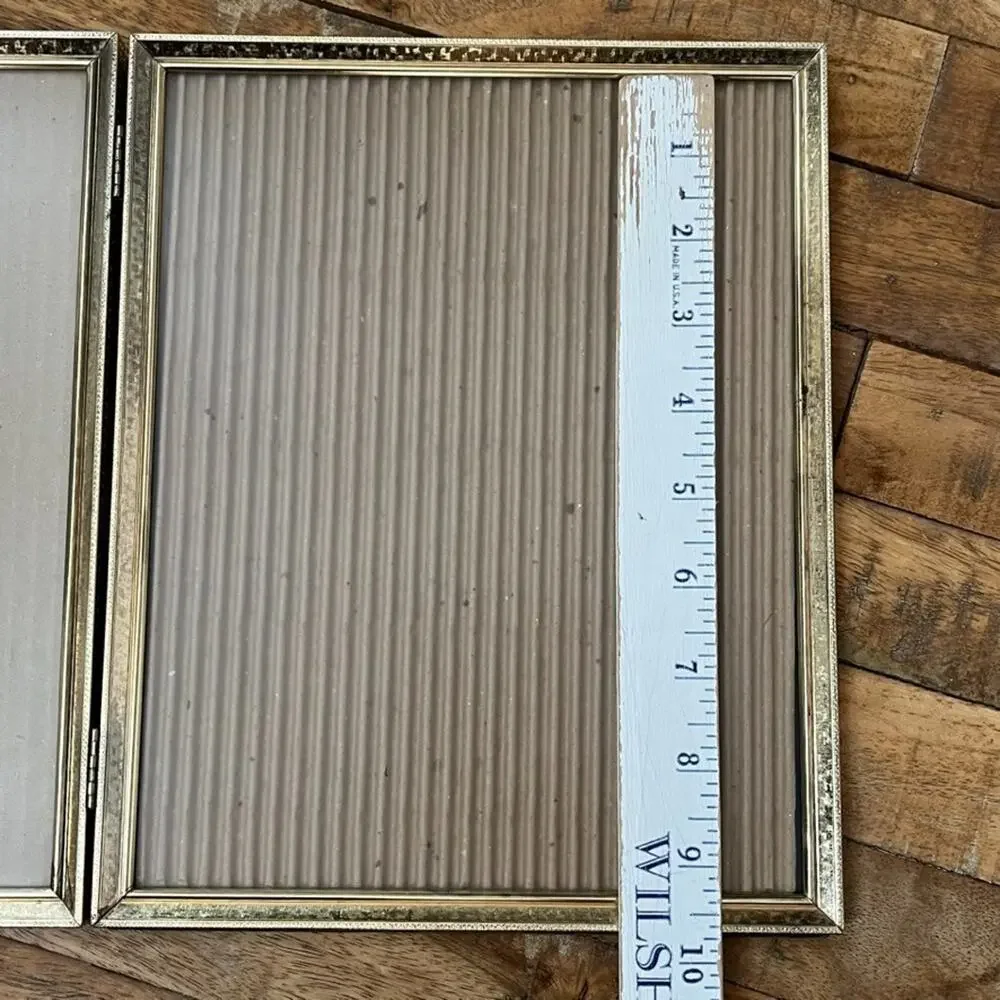 Vintage Hinged Double Picture Frame 7.25
